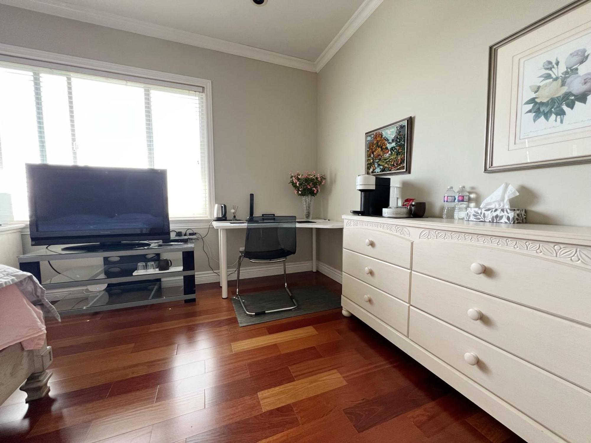Lucky Room, A Comfortable Bedroom With Private Bathroom Close To Yvr Richmond Zewnętrze zdjęcie
